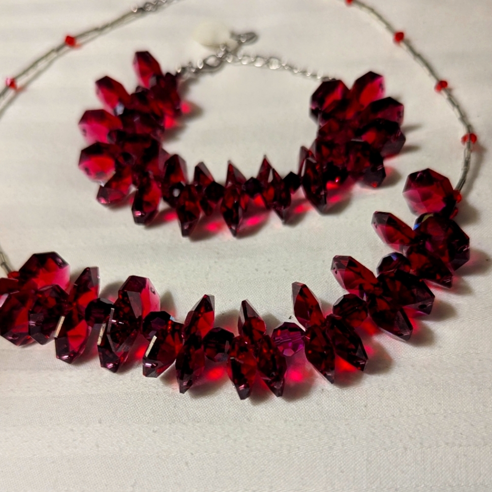 Red Swarovski Crystal Necklace And Bracelet Set